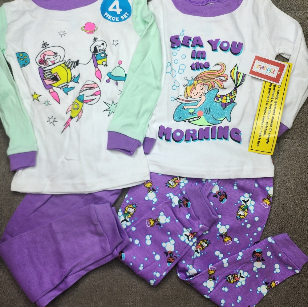 Matching set pajamas - Picture 4 of 4
